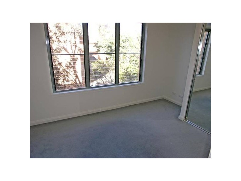 2/5 Terrol Crescent, Mona Vale NSW 2103