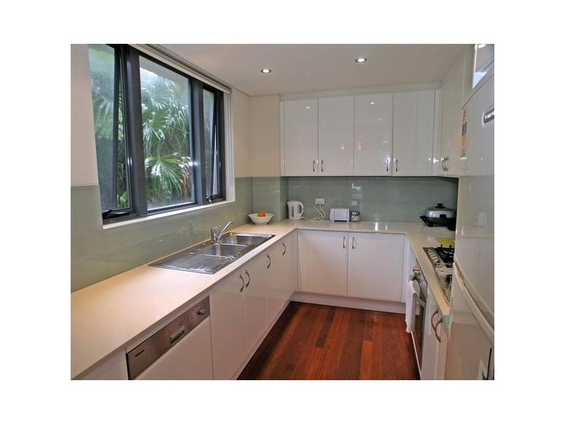 2/1-5 Darley St, Mona Vale NSW 2103