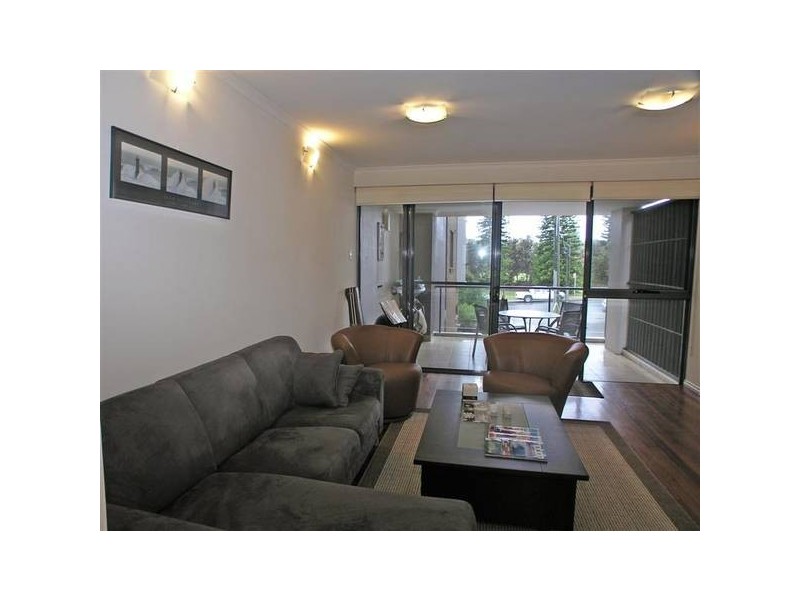 2/1-5 Darley St, Mona Vale NSW 2103