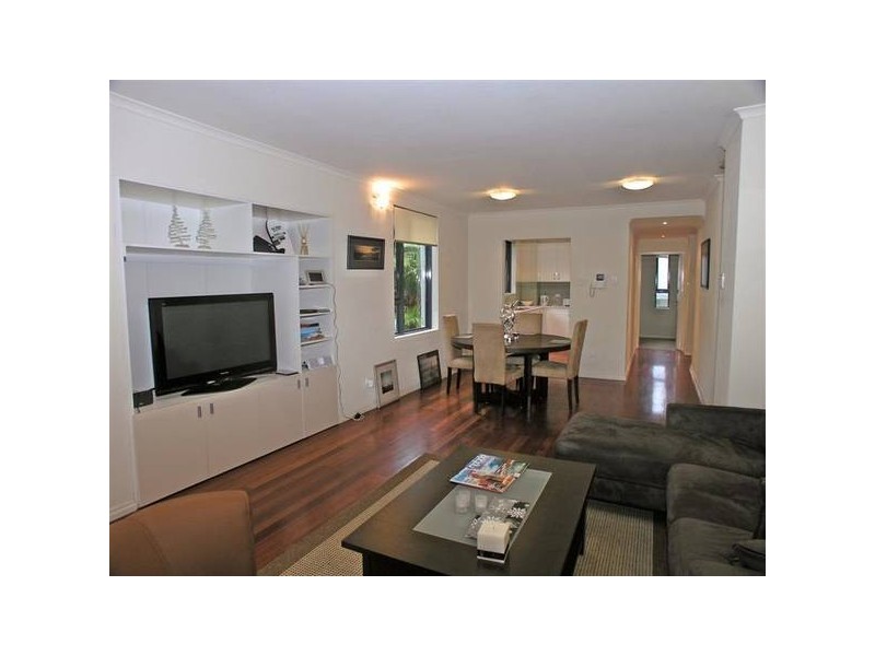 2/1-5 Darley St, Mona Vale NSW 2103