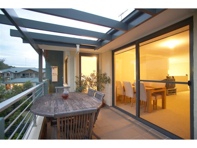 4/3 Fantail Ave, Warriewood NSW 2102