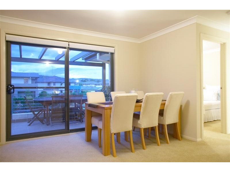 4/3 Fantail Ave, Warriewood NSW 2102