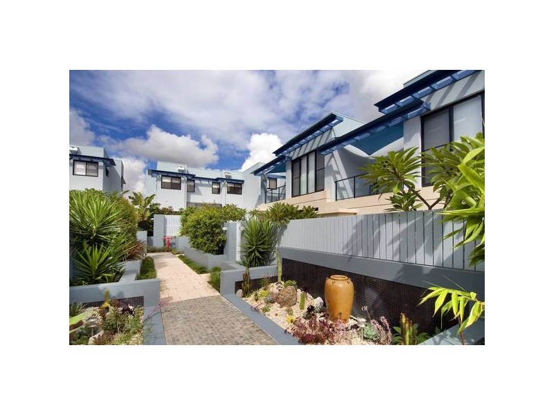 34-36 Golf Ave, Mona Vale NSW 2103