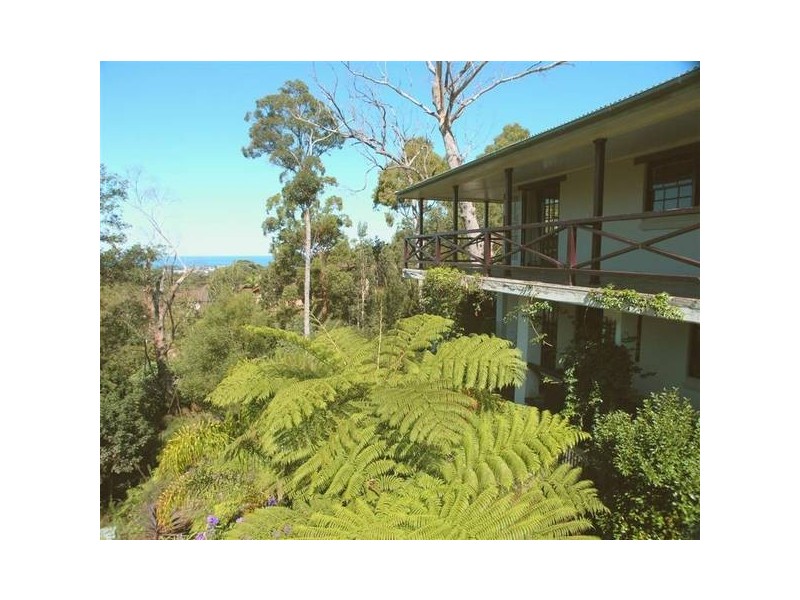 12 Minkara Rd, Bayview NSW 2104
