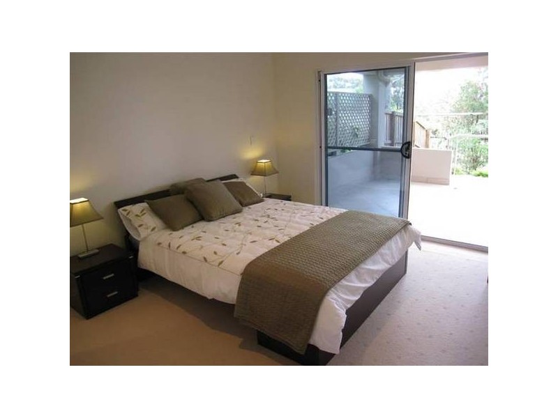 2/153-155 Powderworks Rd, Elanora Heights NSW 2101