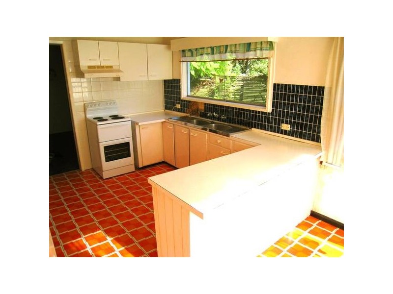6 Jendi Ave, Bayview NSW 2104