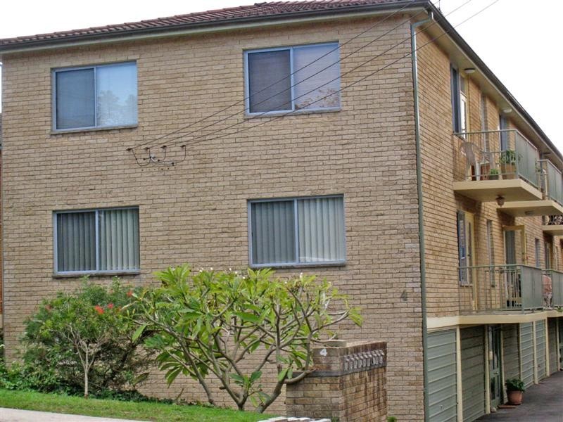 1/4 Darley Street, Mona Vale NSW 2103