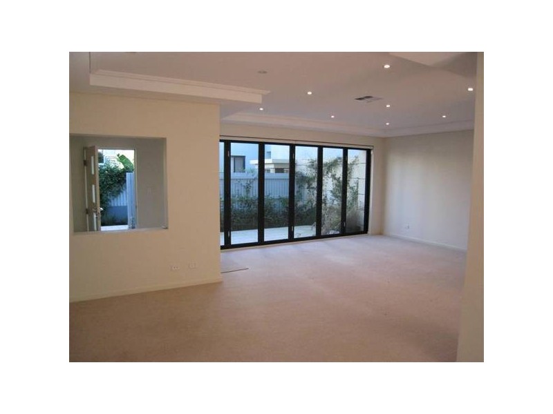11/34-36 Golf Avenue, Mona Vale NSW 2103