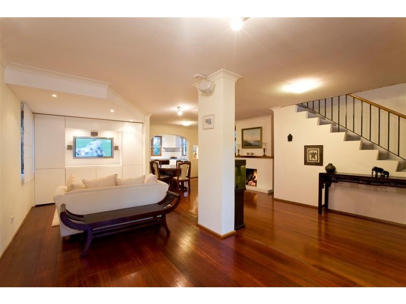 13 Cumberland Ave, Collaroy NSW 2097