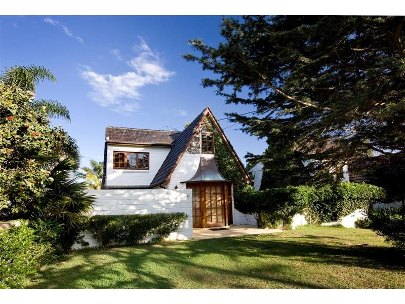 13 Cumberland Ave, Collaroy NSW 2097