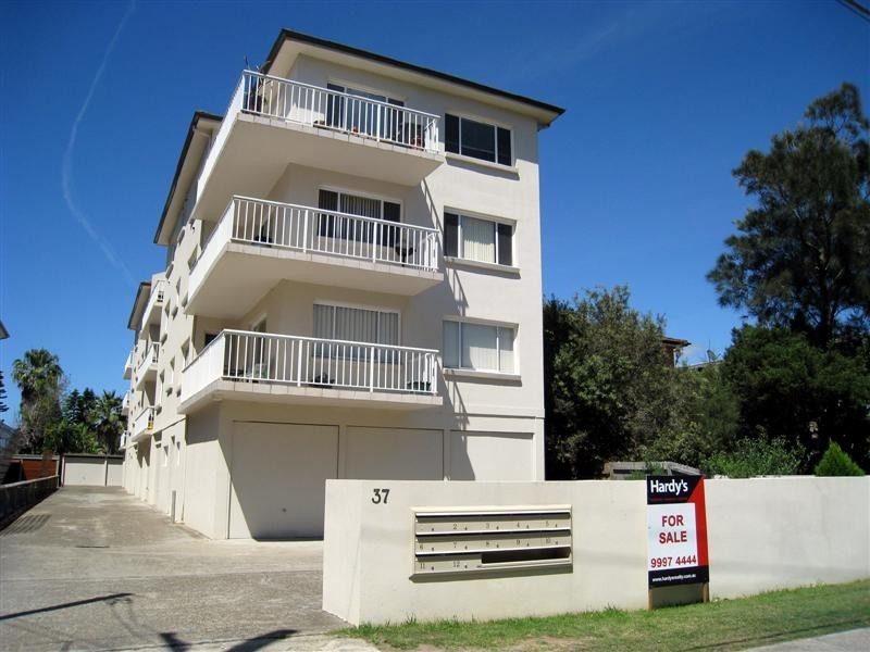 11/37 Seabeach Ave, Mona Vale NSW 2103