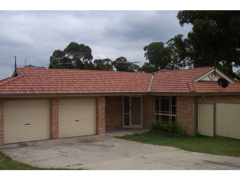 2 Hillcrest Road, Quakers Hill NSW 2763