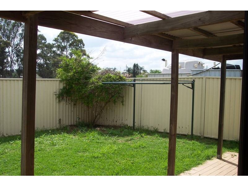 111 Manorhouse Blvd, Quakers Hill NSW 2763