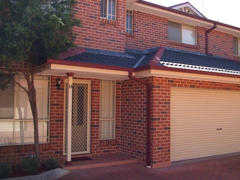 14/16 Hillcrest Rd, Quakers Hill NSW 2763
