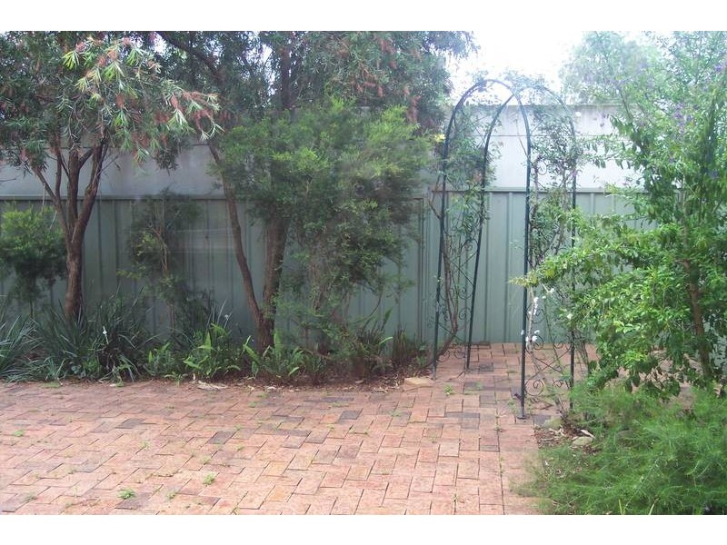 4/27 Stanbury Place, Quakers Hill NSW 2763