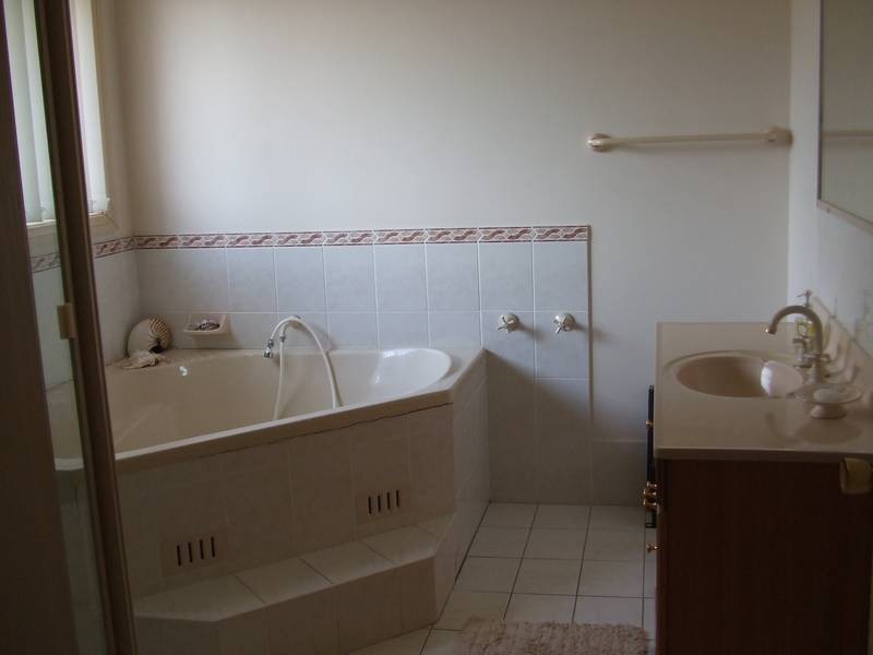 1 Dungara Crescent, Stanhope Gardens NSW 2768