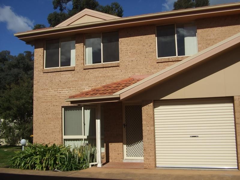 7/25 Hillcrest Road, Quakers Hill NSW 2763