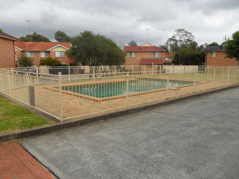 35/45 Farnham Rd, Quakers Hill NSW 2763