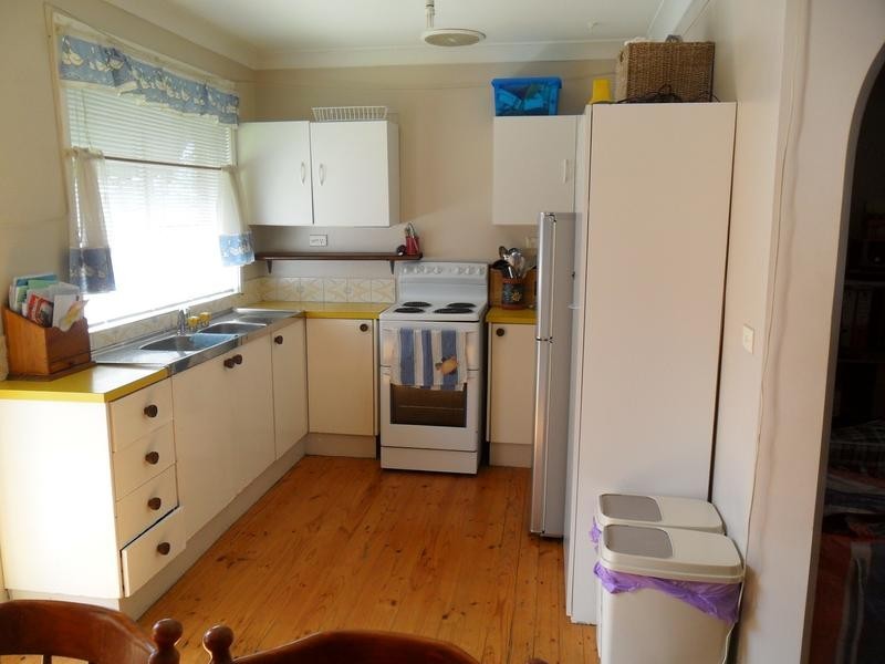 4 Mint Place, Quakers Hill NSW 2763