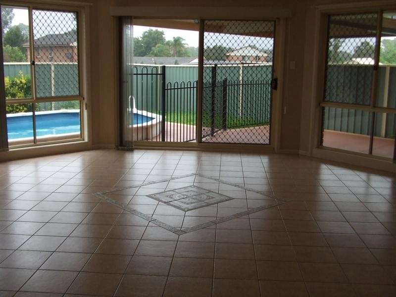 35 Whitehaven Street, Quakers Hill NSW 2763