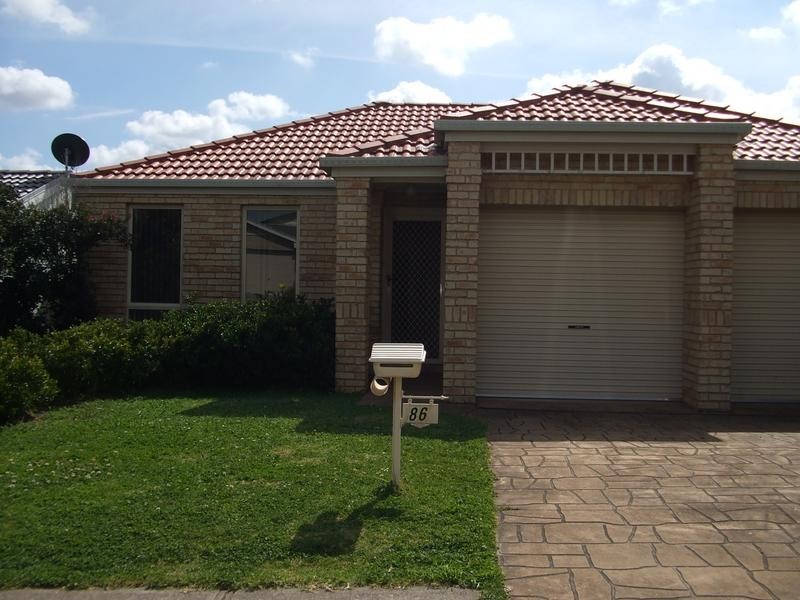 86 Zammit Ave, Quakers Hill NSW 2763