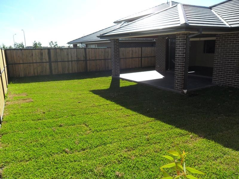 7 Emperor Avenue, The Ponds NSW 2769