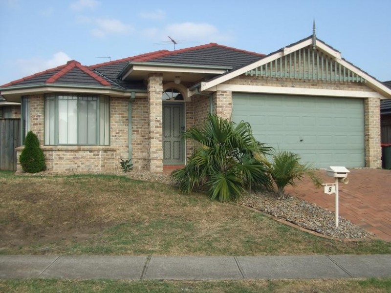 5 Candice Crescent, Stanhope Gardens NSW 2768