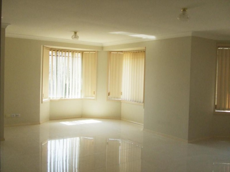 5 Candice Crescent, Stanhope Gardens NSW 2768