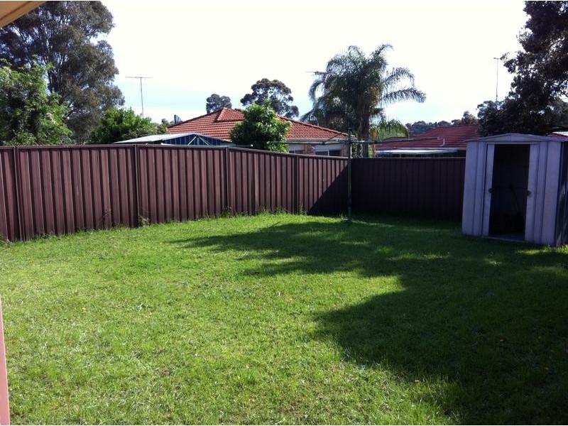 8 Foxwood Avenue, Quakers Hill NSW 2763