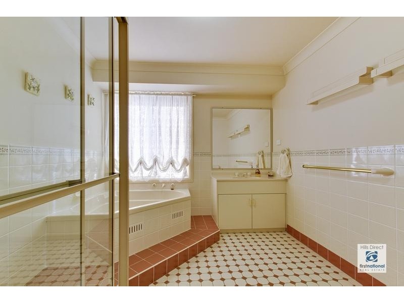 5 Fan Way, Stanhope Gardens NSW 2768