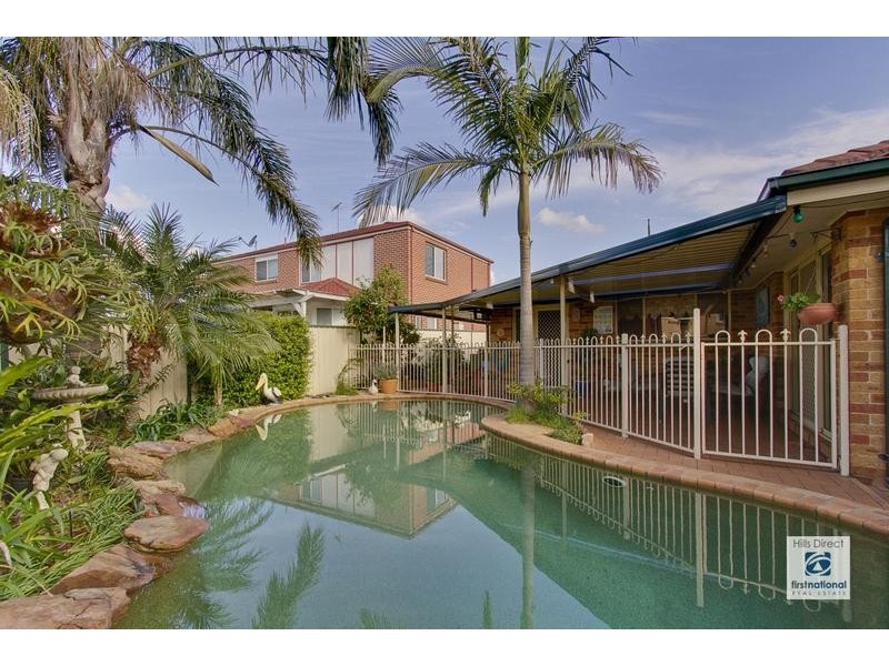 5 Fan Way, Stanhope Gardens NSW 2768