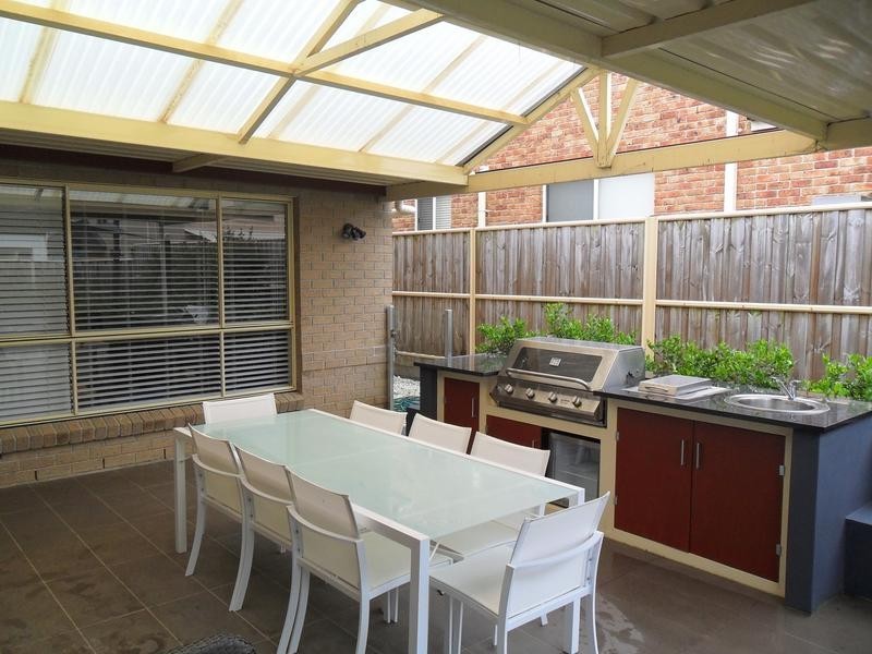 5 Oadby Place, Stanhope Gardens NSW 2768