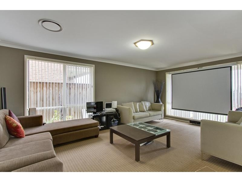 12 Linton Street, Stanhope Gardens NSW 2768