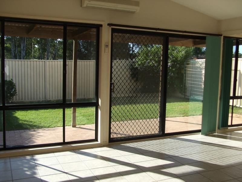 111 Manorhouse Boulevard, Quakers Hill NSW 2763