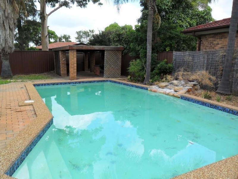 4 Mint Place, Quakers Hill NSW 2763