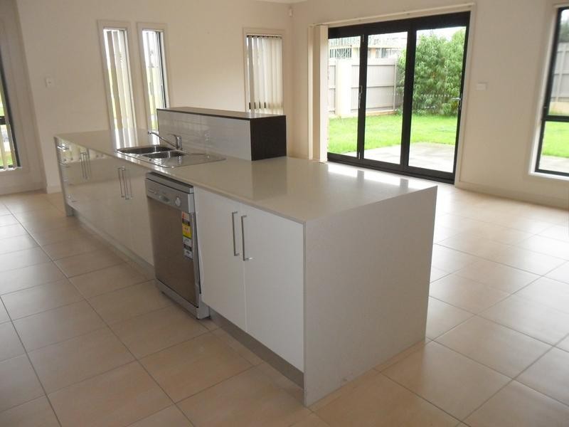 16 Rawson Street, Stanhope Gardens NSW 2768