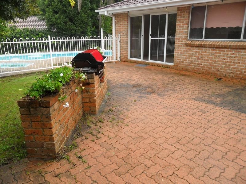 4 Carmel Close, Baulkham Hills NSW 2153