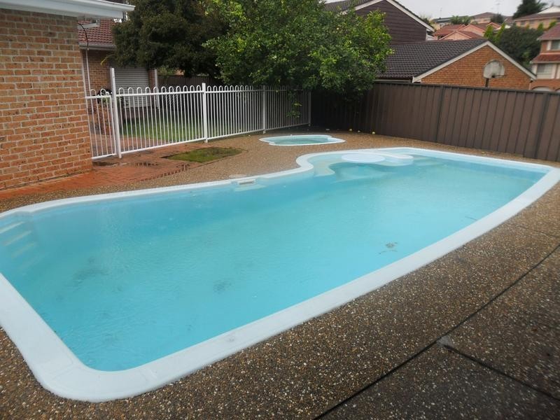 4 Carmel Close, Baulkham Hills NSW 2153