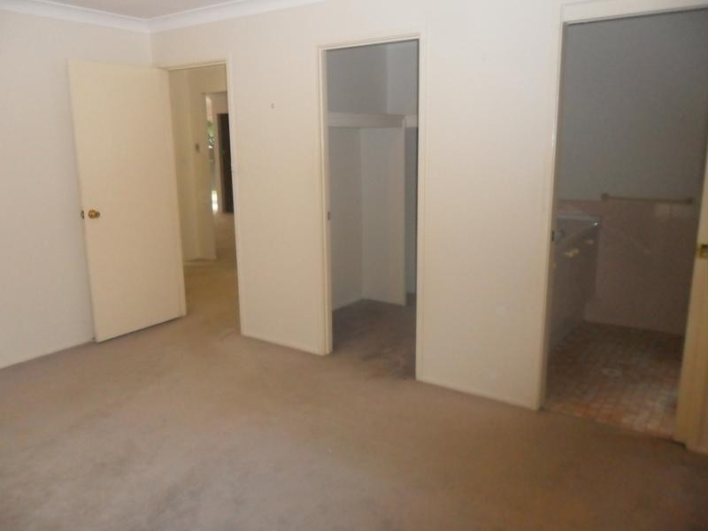 4 Carmel Close, Baulkham Hills NSW 2153