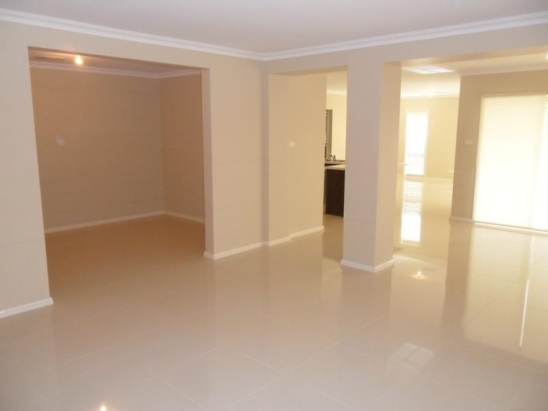 6 Trawl St, The Ponds NSW 2769