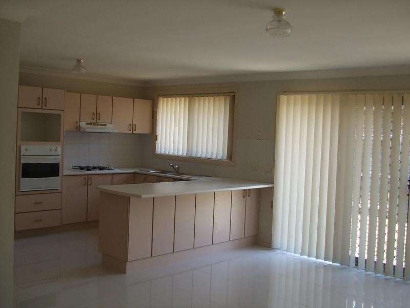 5 Candice Cres, Stanhope Gardens NSW 2768