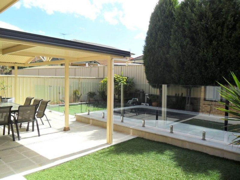 23 Dungara Cres, Stanhope Gardens NSW 2768