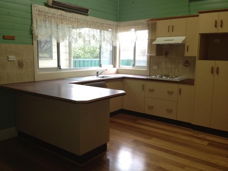 77 Bungaree Rd, Pendle Hill NSW 2145