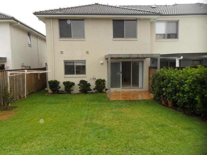 82 Stanhope Parkway, Stanhope Gardens NSW 2768
