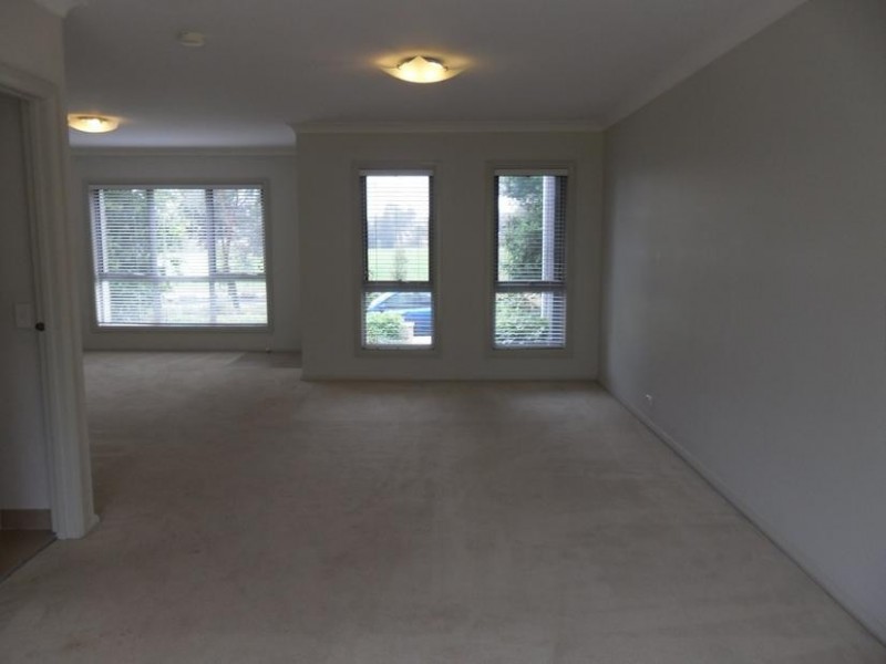 82 Stanhope Parkway, Stanhope Gardens NSW 2768