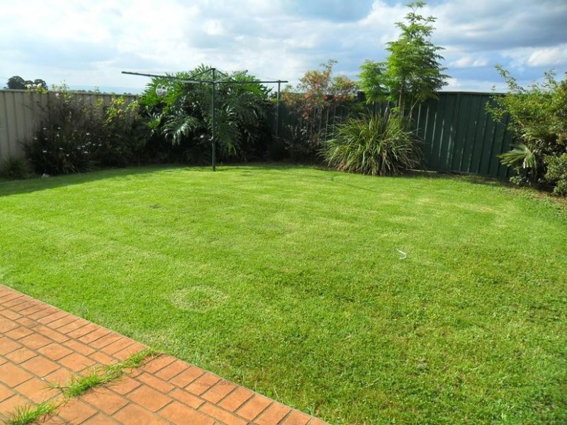 16 Olwen Place, Quakers Hill NSW 2763