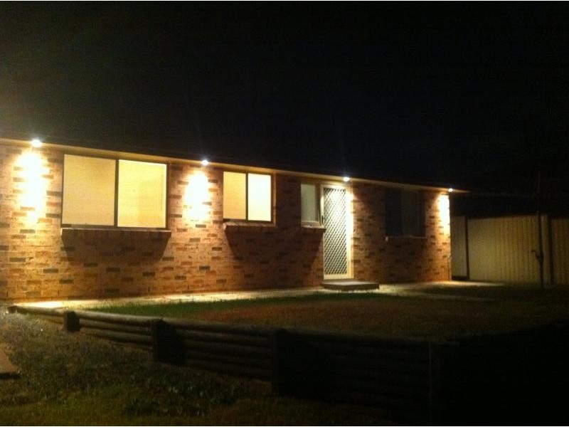 33 Raupach st, Dean Park NSW 2761