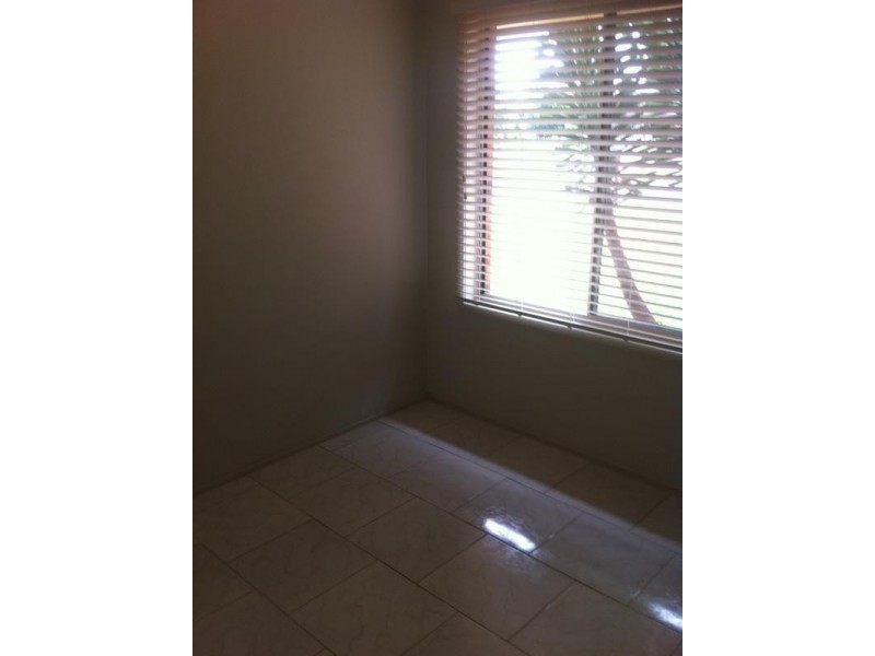 33 Raupach st, Dean Park NSW 2761