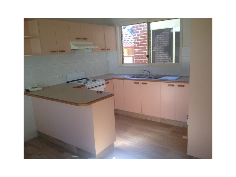 11a Aylward Ave, Quakers Hill NSW 2763