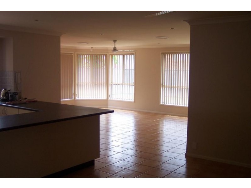 8 Coachman Cres, Kellyville Ridge NSW 2155